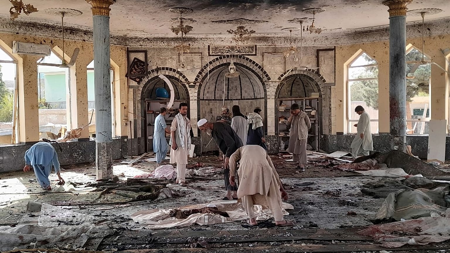 تصویر از انفجار هفته قبل در مسجدی در قندوز افغانستان 