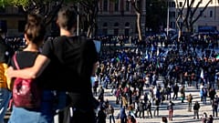 "Untergrabung der Verfassung" - Proteste gegen Green Pass 