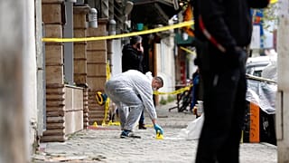 Arnavutluk polis şeridi (Arşiv)