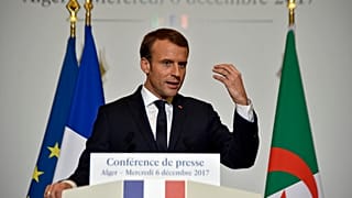 الرئيس الفرنسي إيمانويل ماكرون خلال زيارته للجزائر العاصمة في 6 ديسمبر 2017.