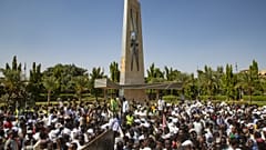 Sudan'da yönetim karşıtı protesto