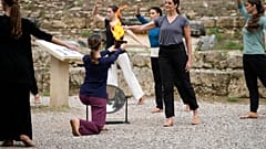 Les répétitions pour l'allumage de la flamme olympique dans le sanctuaire d'Olympie