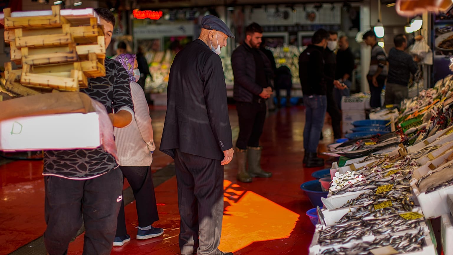 Karaköy'de balıkçı pazarı