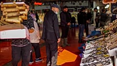 Karaköy'de balıkçı pazarı