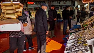 Karaköy'de balıkçı pazarı