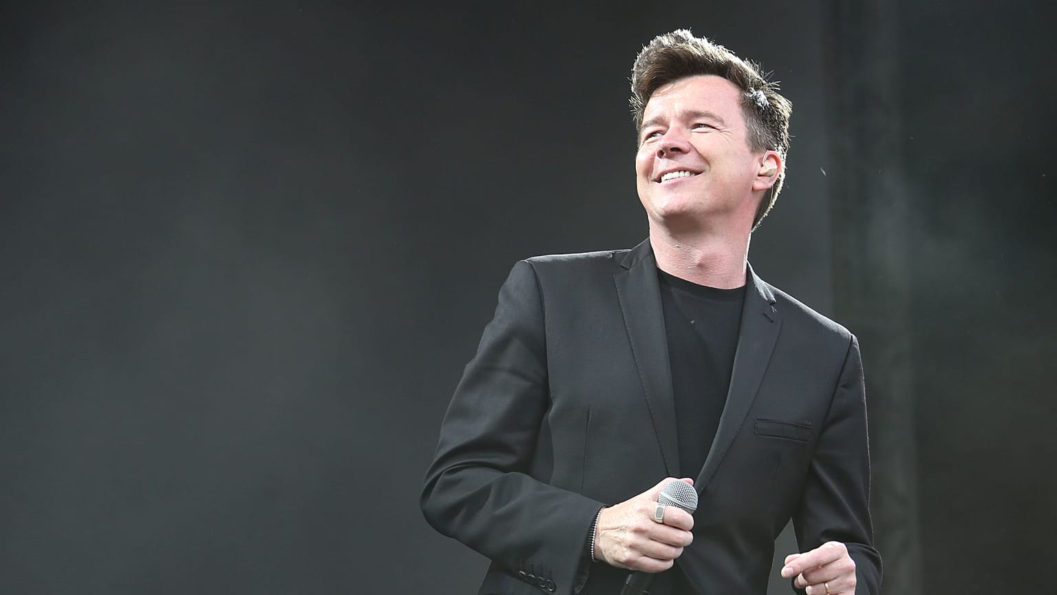 Rick Astley 2016 auf dem V Festival im Hylands Park, Großbritannien