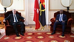 O presidente da Turquia em Luanda com o homólogo angolano João Lourenço