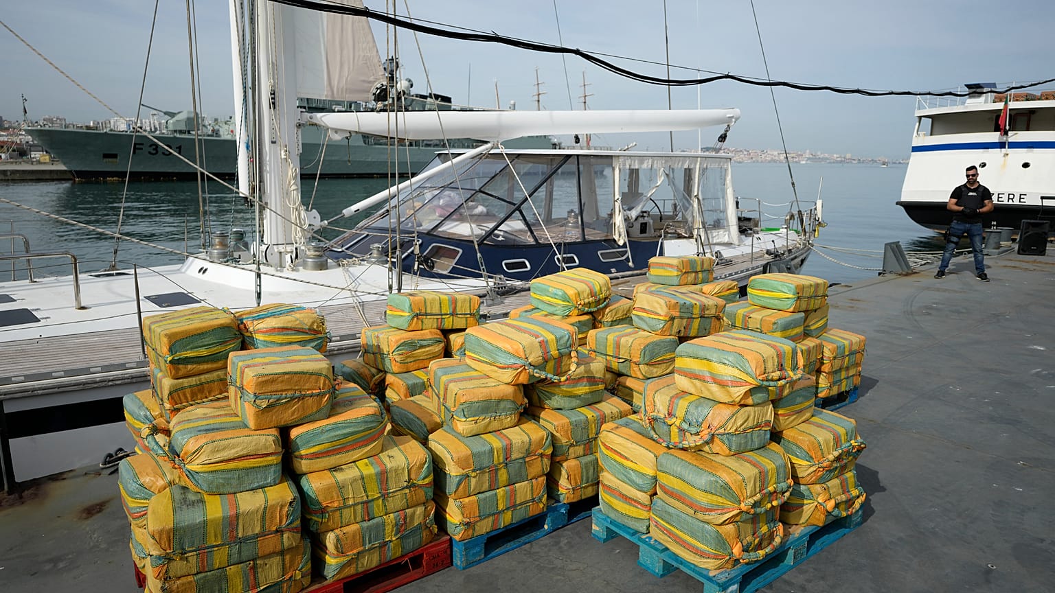Cocaina, sequestro record in Portogallo