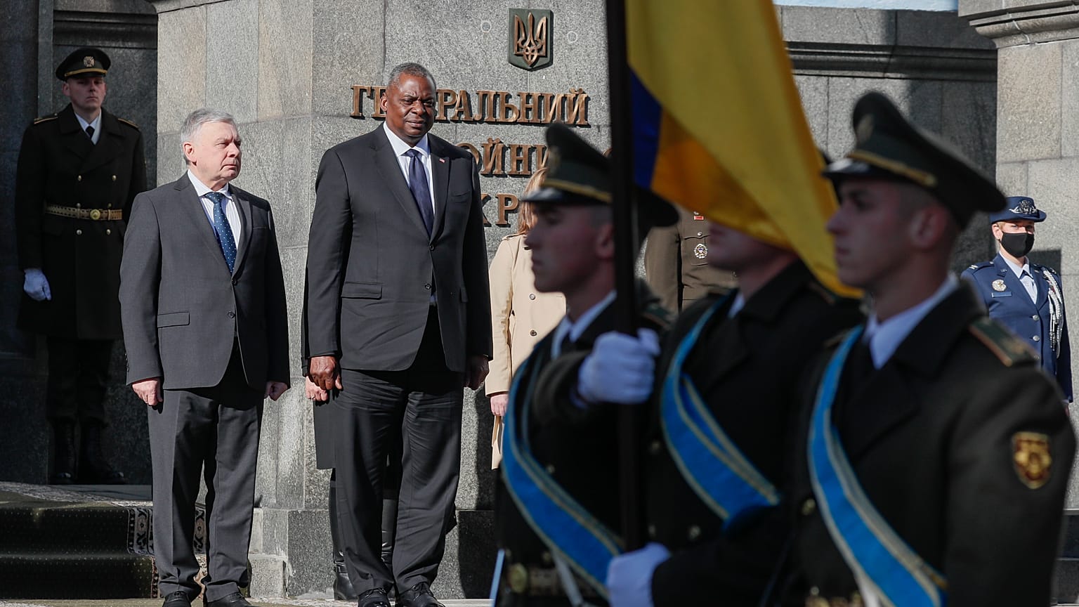 Amerikai védelmi miniszter: Ukrajnát támogatjuk az orosz-ukrán konfliktusban