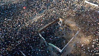 آلاف التشيليين يشاركون في فعّاليات إحياء الذكرى الثانية لبدء احتجاجات على انعدام المساواة 18 تشرين الأول/أكتوبر 2021