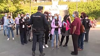 Tüntettek Madridban az ételmérgezés áldozatai