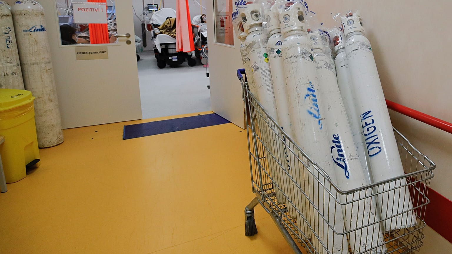 Ρουμανία: Στο "κόκκινο" η χώρα - Μεγάλη αύξηση κρουσμάτων - Υπερπλήρη τα νοσοκομεία 