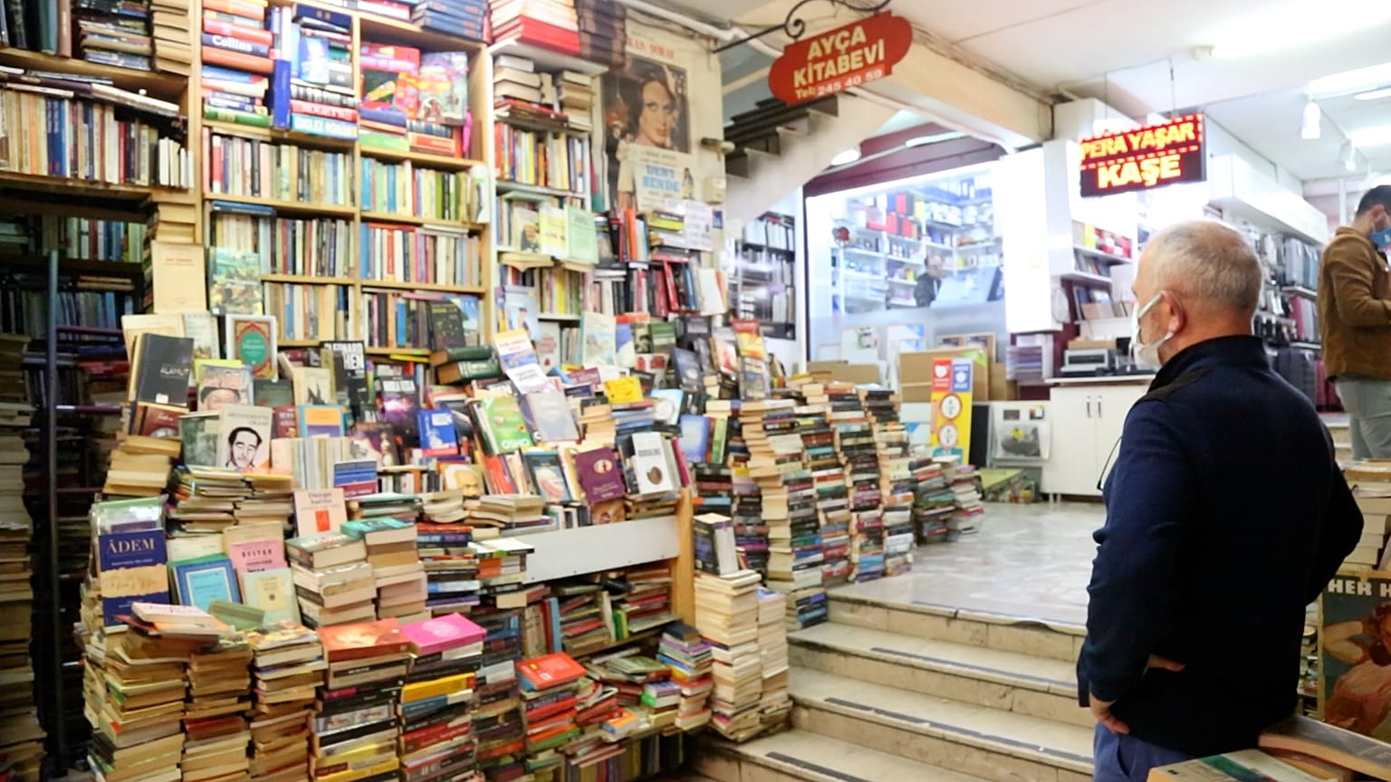 İstanbul'da sahaflar dijitalleşme ve pandemi nedeniyle zor günler yaşıyor