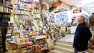 İstanbul'da sahaflar dijitalleşme ve pandemi nedeniyle zor günler yaşıyor