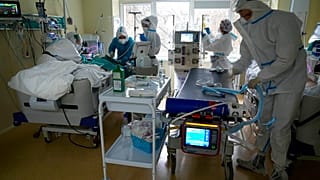 Moskova Şehir Klinik Hastanesi'nde Covid-19 koğuşu