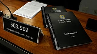 Brasile, Bolsonaro accusato di Crimini contro umanità per la gestione della pandemia