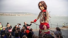 Little Amal arrived on the coast of Folkestone, England, to complete her journey in the UK
