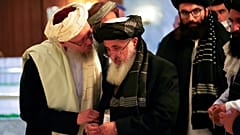 Rusya, Taliban geçici hükümetinin başbakanıAbdulselam Hanefi ve dışişleri bakanı Emirhan Muttaki'yi Moskova'da ağırladı