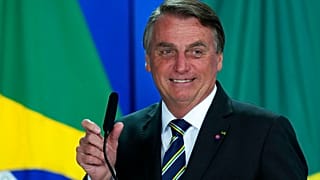 El presidente de Brasil, Jair Bolsonaro, rechaza las acusaciones por su gestión de la pandemia