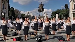 "Si nos quitan el uiniforme nos quitan la identidad"