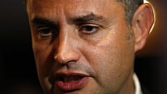 Der unabhängige konservative Politiker Peter Marki-Zay spricht mit den Medien in Budapest, Ungarn, Sonntag, 17. Oktober 2021 