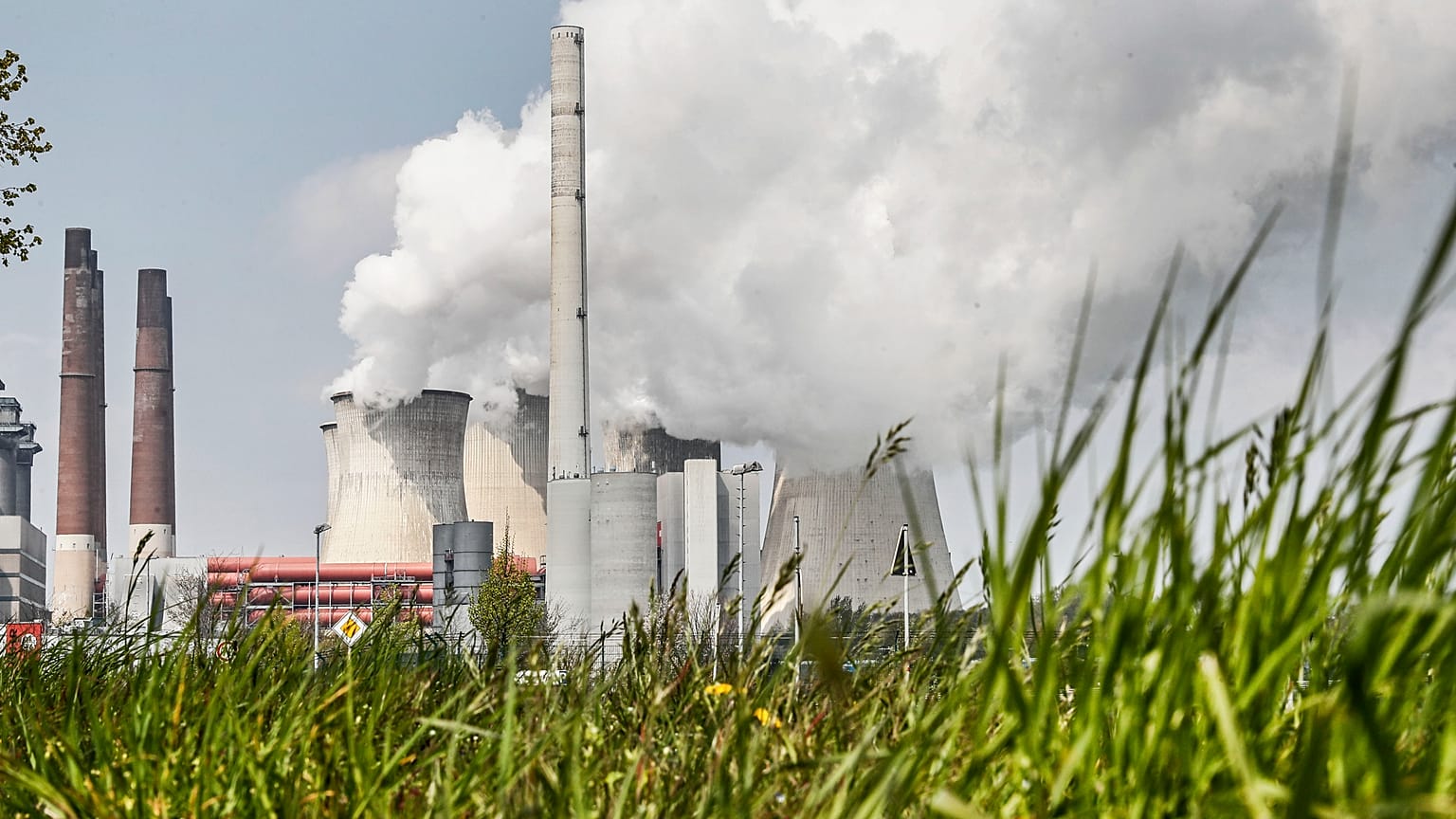 RWE-Kohlekraftwerk in Neurath bei Köln