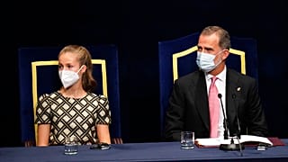 La princesa Leonor y el rey Felipe VI presiden la ceremonia de los Premios Princesa de Asturias