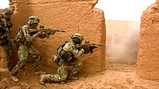 رزمایش روسیه و تاجیکستان در ۲۰ کیلومتری مرز افغانستان