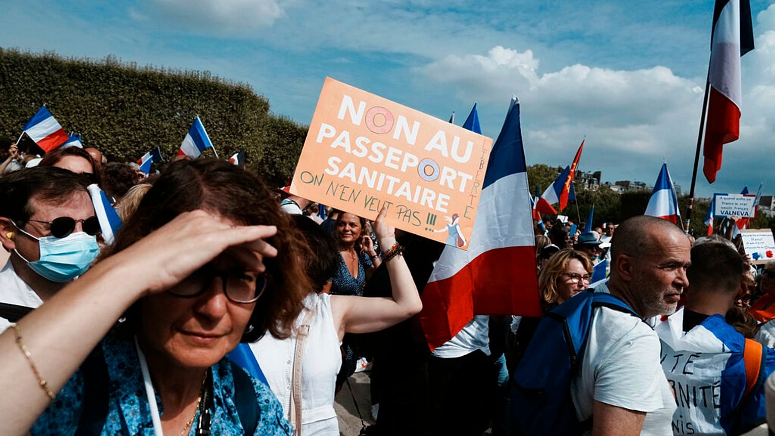 Manifestation contre le pass sanitaire à Paris en France, le samedi 4 septembre 2021. 