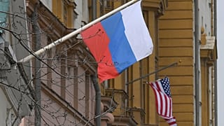 Москва возмущена отказом выдавать американские визы в России после требования российского правительства сократить дипмиссию США