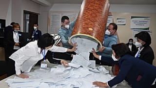 Stimmenauszählung nach der Präsidentschaftswahl in Usbekistan