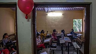 Après 18 mois de fermeture, les enfants de Bangalore de retour sur les bancs de l'école