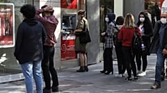 Başkent Ankara'da bir ATM önü