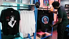 Pop-up Store anlässlich des 75. Geburtstages von David Bowie (8.1.2022)  in London 