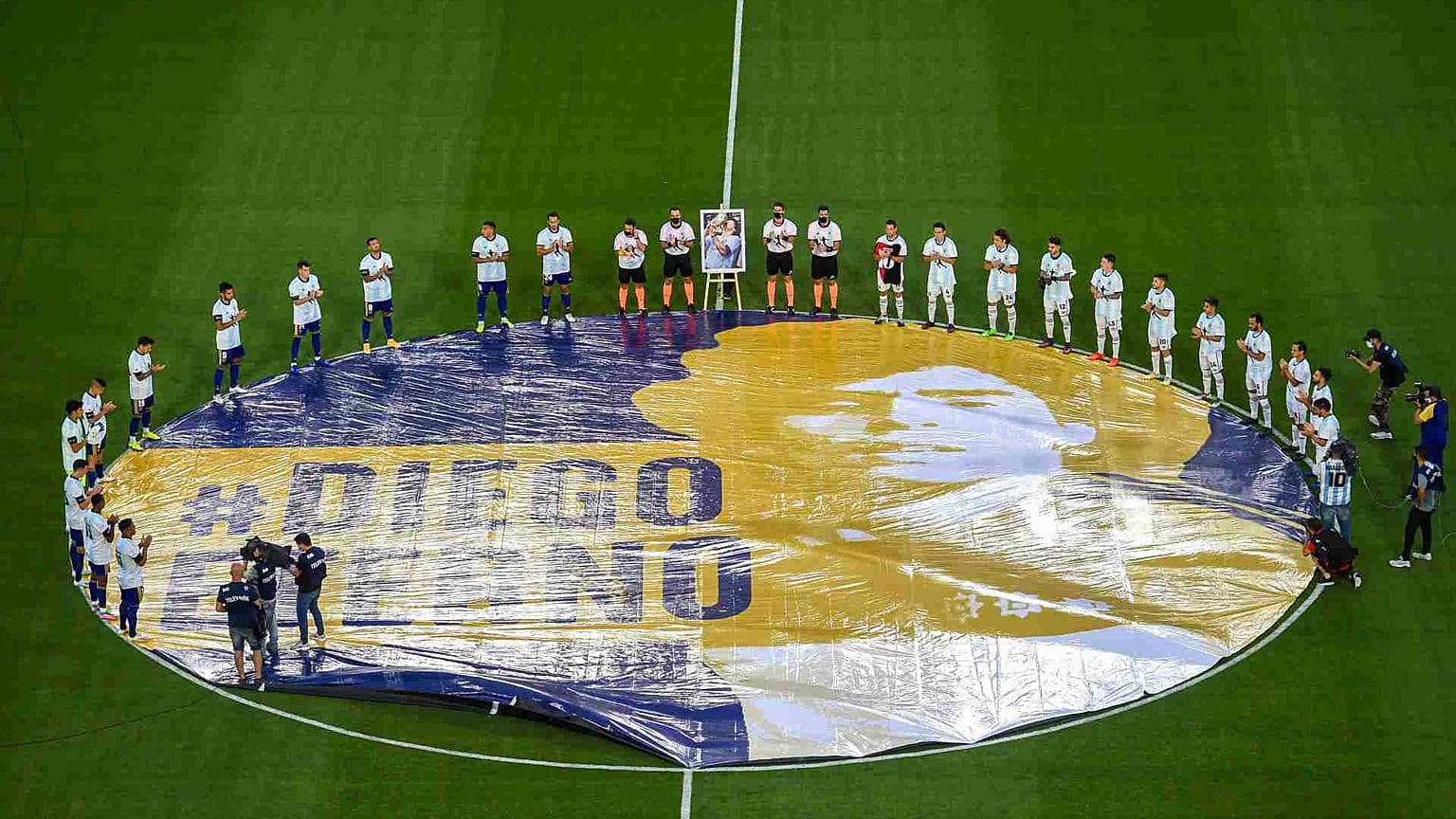 ملعب ألبرتو جيه أرماندو في بوينس آيرس، الأرجنتين، الأحد 11 نوفمبر 2020 