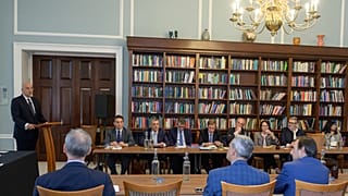 Ο Έλληνας ΥΠΕΞ, Νίκος Δένδιας, στο Λονδίνο