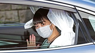 İmparatorluk Konutundan dün ayrılan Mako'nun, ABD'ye taşınana kadar, eşiyle başkent Tokyo'da bir dairede yaşayacakları bildirildi