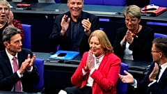 Bärbel Bas nach ihrer Wahl zur Präsidentin des deutschen Bundestags