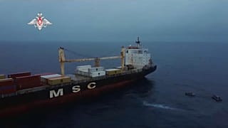 Rescate del portacontenedores panameño "Lucía"