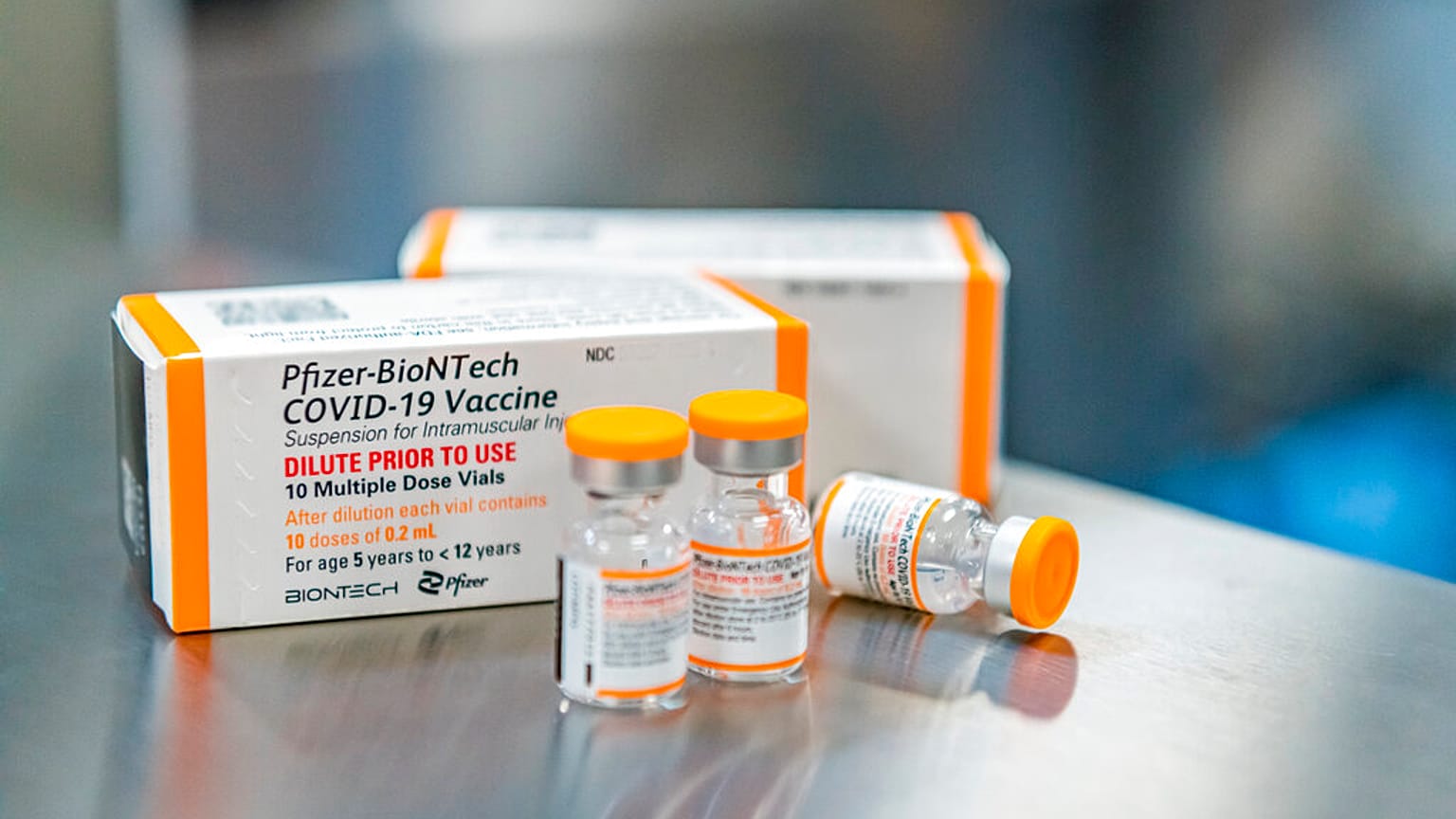 Pfizer-Biontech çocuklar için Covid-19 aşısını yetişkin dozunun üçte birine indirdi