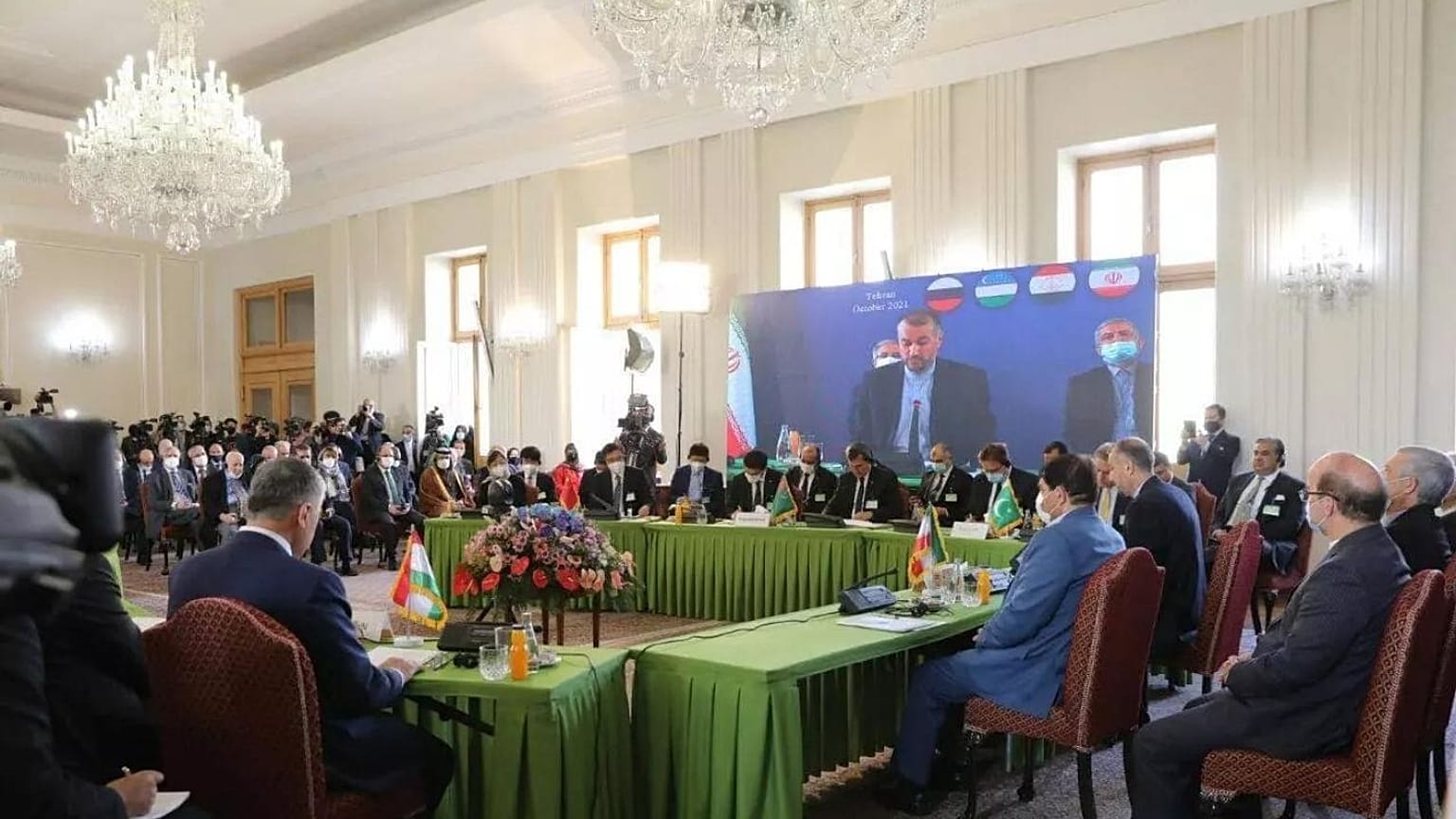 نشست کشورهای همسایه افغانستان در تهران آغاز شد