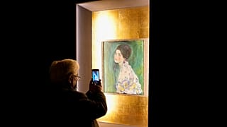 Найденный "Портрет женщины" Густава Климта выставлен в Риме