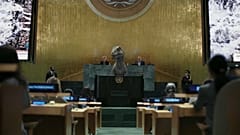 UNO: "Frankie, der Dino" rüttelt Menschheit auf
