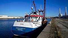 Il peschereccio britannico sequestrato dalle autorità francesi al porto di Le Havre