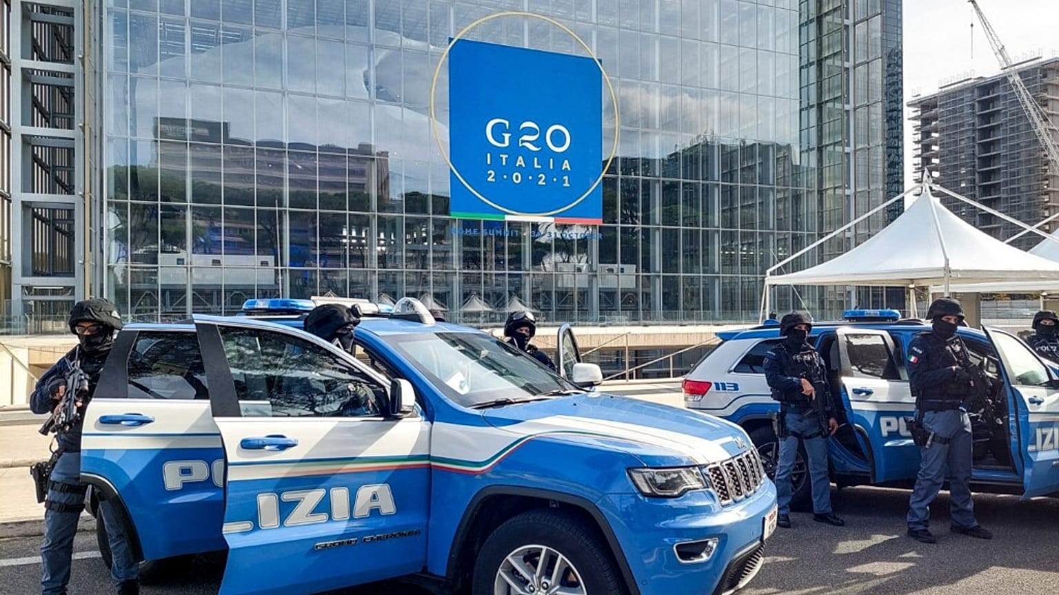 Preparativi per il G20 nel quartiere Eur di Roma