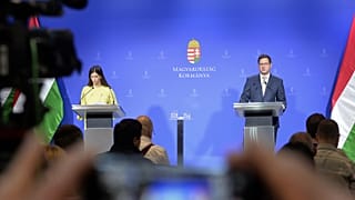 Szentkirályi Alexandra kormányszóvivő és Gulyás Gergely miniszter egy korábbi Kormányinfón