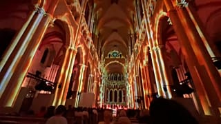 Espetáculo de imersão a 360 graus na catedral de Lyon