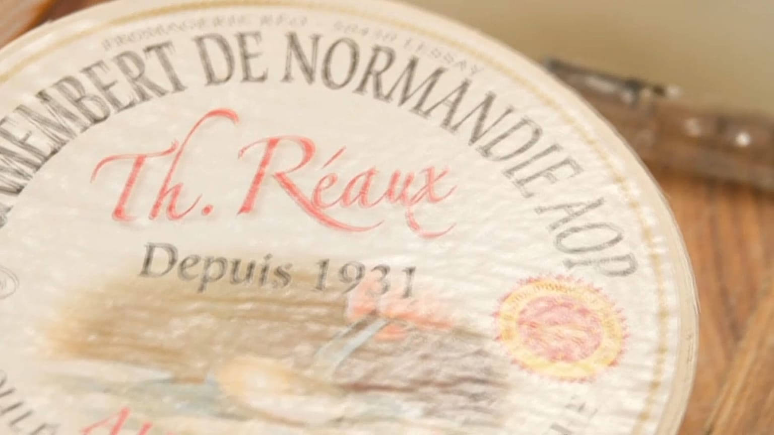 Camembert au lait cru AOP