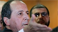 النائب جميل السيد لواء شيعي متقاعد والمدير السابق للأمن العام وصديق شخصي للرئيس السوري