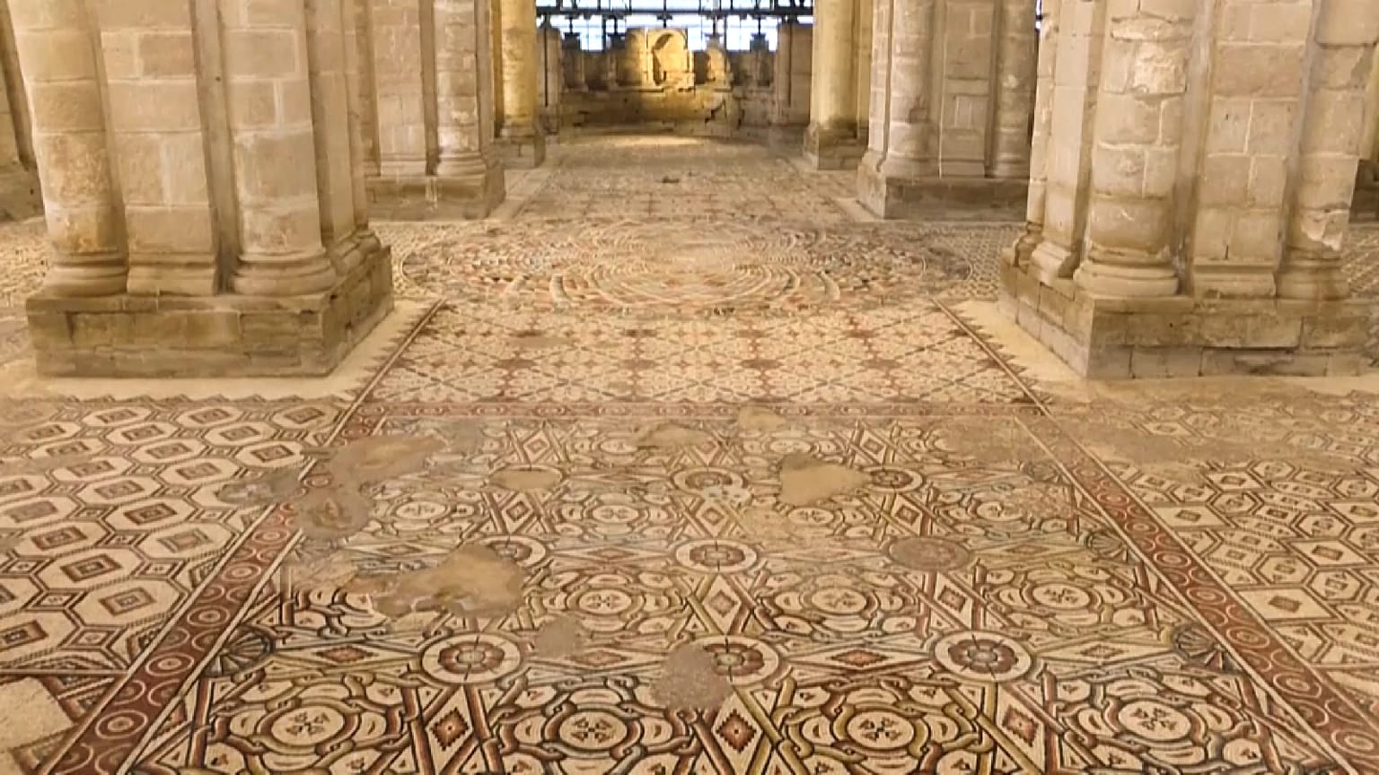 يثبقبق